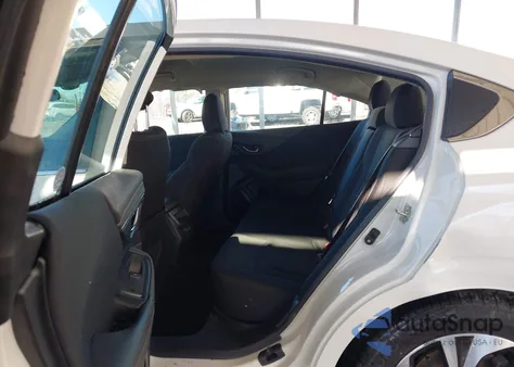 2020 Subaru Legacy Premium из США, поврежденный, VIN 4S3BWAC68L3034638